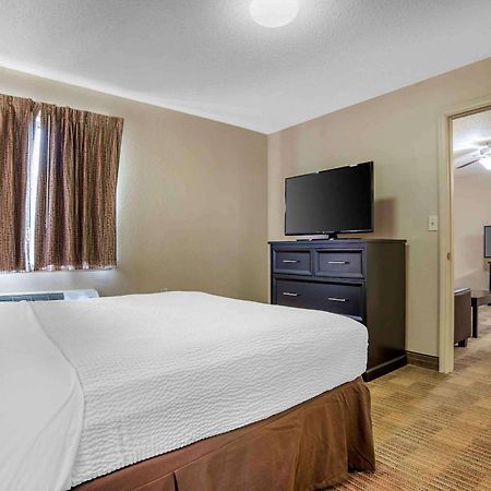 Extended Stay America Select Suites - Charlotte - Tyvola Rd - Executive Park Экстерьер фото